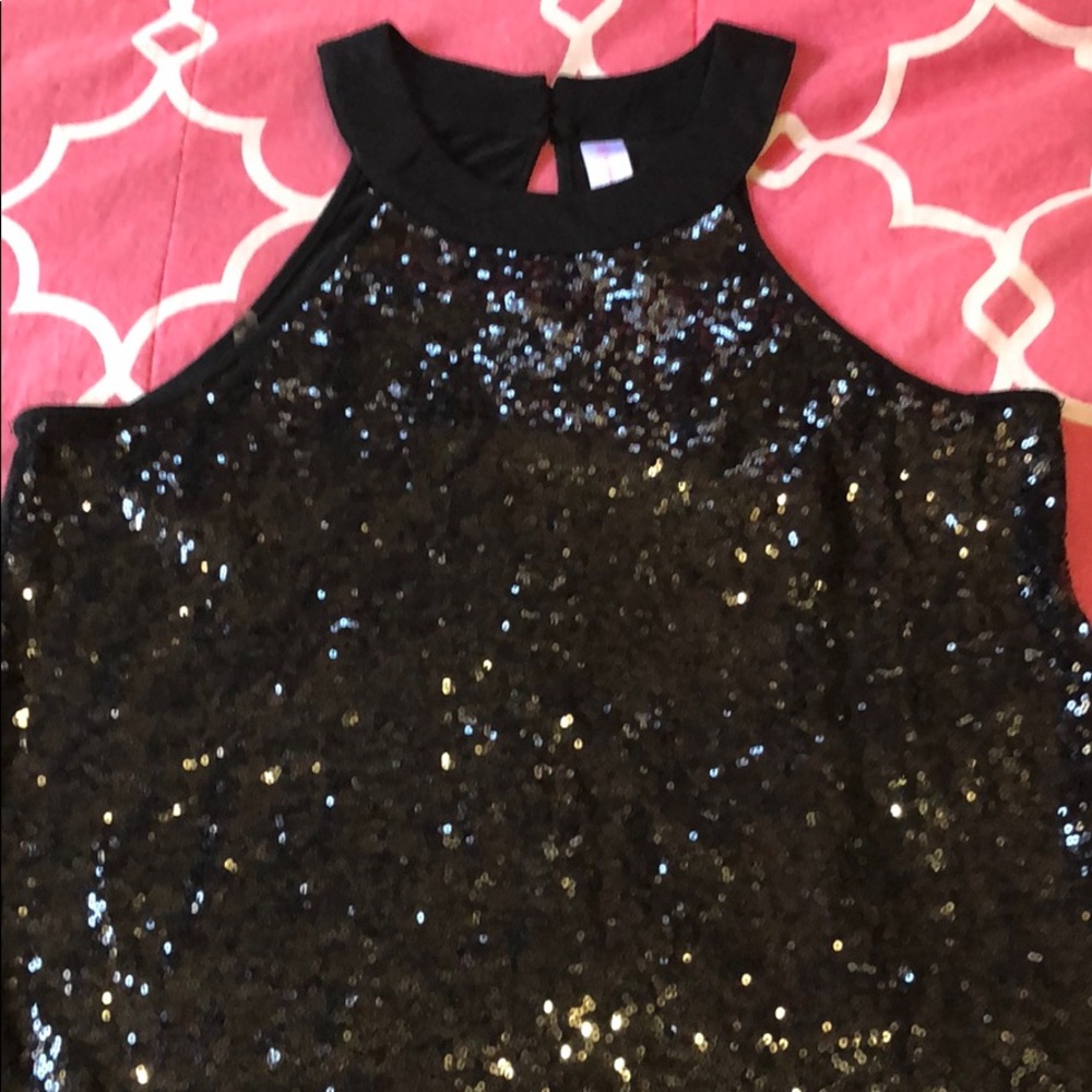 🍍Sequined off-shoulder top🍍